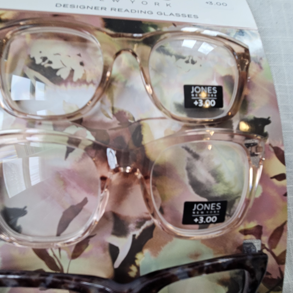 Jones New York Women's Read8ng Glasses +3.00 New